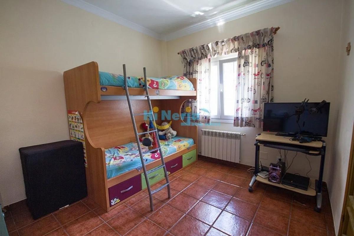 Sprzedaż niezależnego domku jednorodzinnego w  Avda Pescia - Ctra de Frigiliana, Nerja photo 2