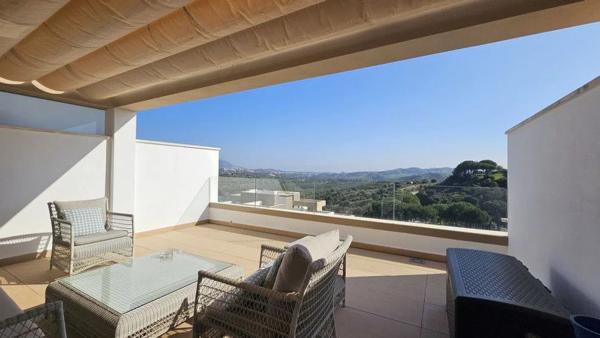 Chalet independiente en venta en Calle Barrientos de Cala Golf, Mijas thumbnail 1