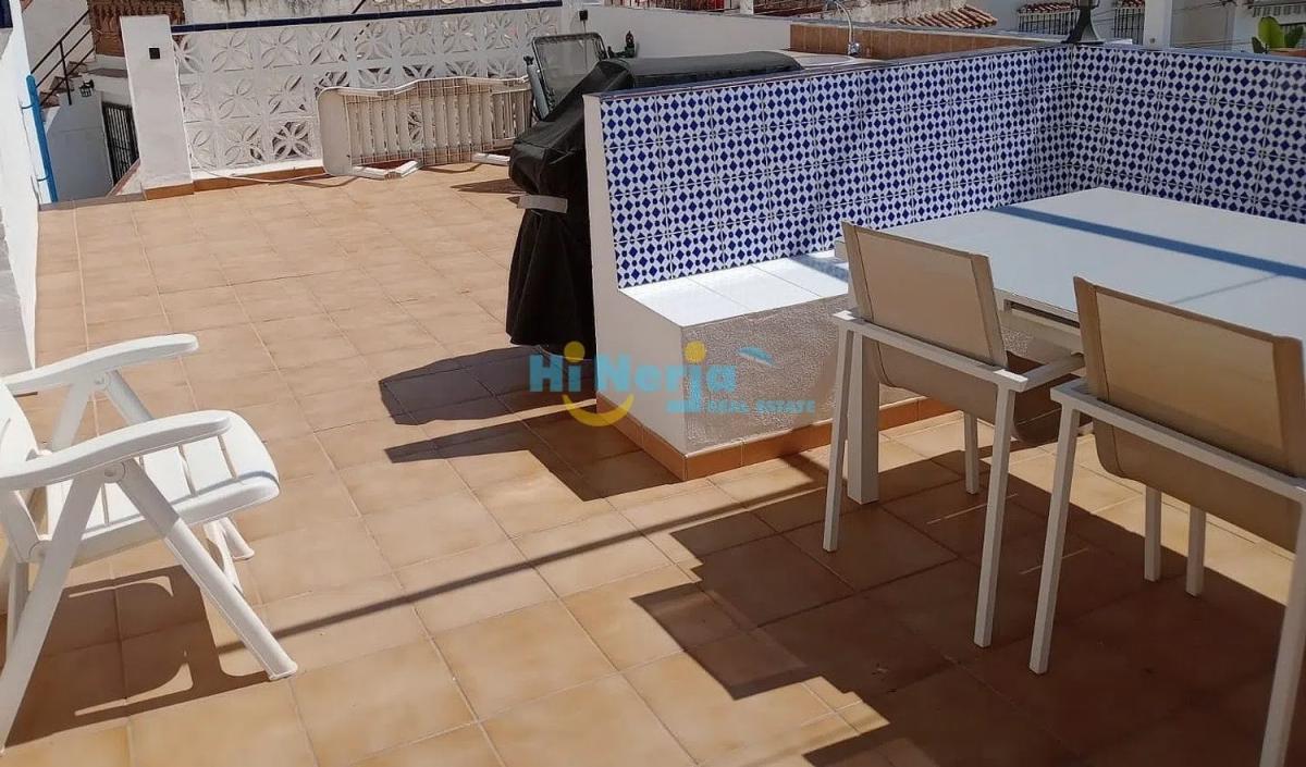 Продажа отдельного шале в  Avda Pescia - Ctra de Frigiliana, Нерха photo 2