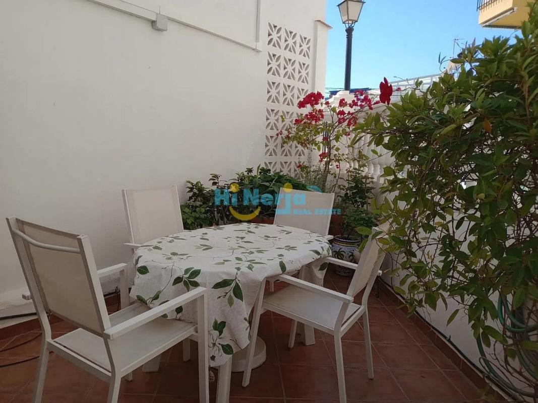Продажа отдельного шале в  Avda Pescia - Ctra de Frigiliana, Нерха photo 4