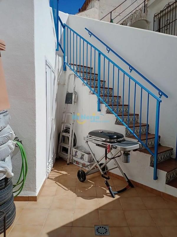 Продажа отдельного шале в  Avda Pescia - Ctra de Frigiliana, Нерха photo 5