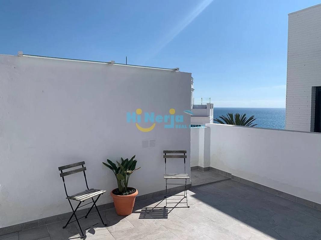 Sprzedaż niezależnego domku jednorodzinnego w Avda Pescia - Ctra de Frigiliana, Nerja photo 1
