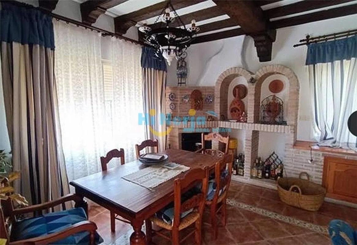 Продажа отдельного шале в  Avda Pescia - Ctra de Frigiliana, Нерха photo 5
