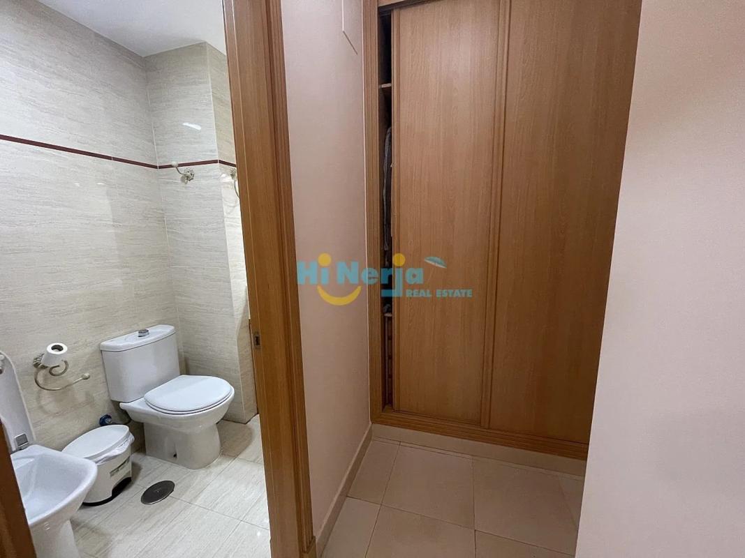 Venta de piso en Avda Pescia - Ctra de Frigiliana, Nerja
photo 4