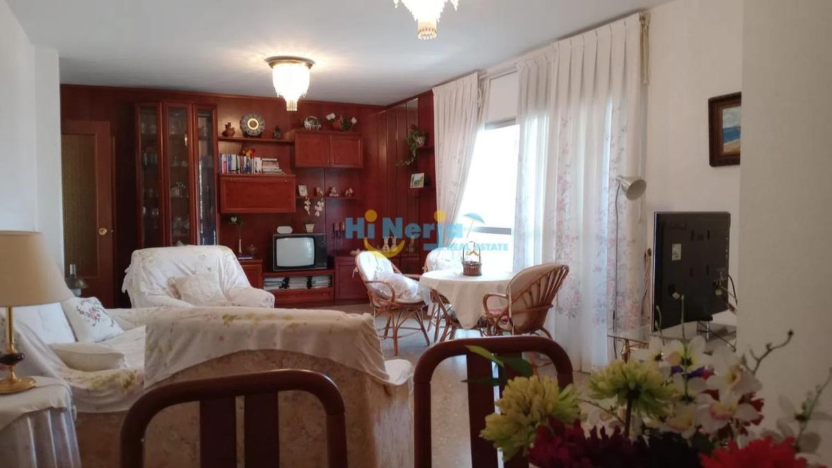 Venta de piso en Avda Pescia - Ctra de Frigiliana, Nerja
photo 2
