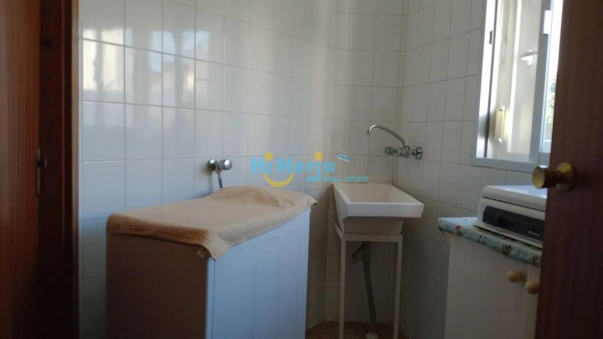Venta de piso en Avda Pescia - Ctra de Frigiliana, Nerja
photo 5