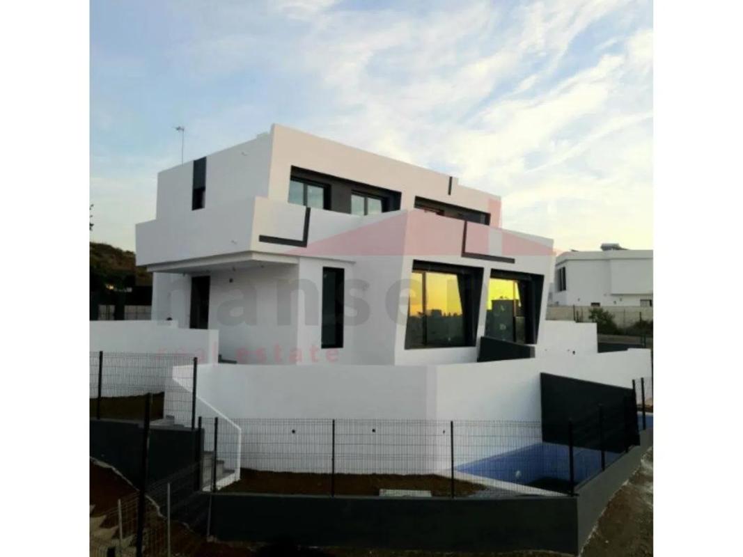 Продажа отдельного шале в Viña Málaga, Торре-дель-Мар photo 2