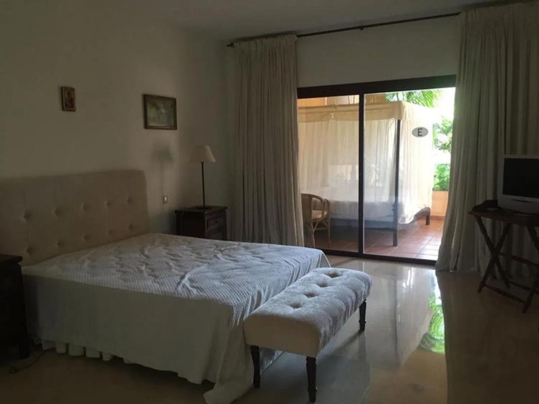 Продажа квартиры на Avenida del Mediterráneo, Марбелла
photo 4