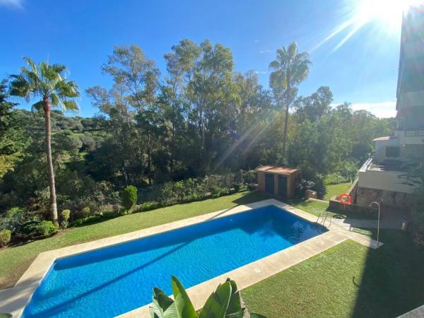 Piso en venta en Barrio Sitio de Calahonda, Mijas thumbnail 1
