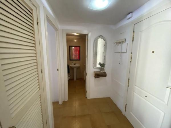 Piso en venta en Barrio Sitio de Calahonda, Mijas thumbnail 2