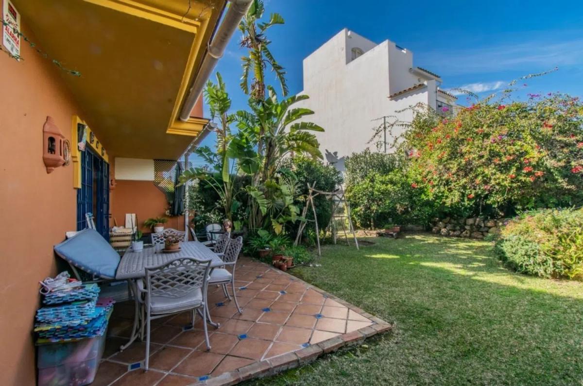 Venta de chalet independiente en Calle Nueva Atalaya, 43, Estepona
 photo 5