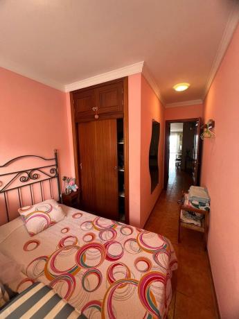 Apartment for sale in Calle Filipinas, Nerja thumbnail 2