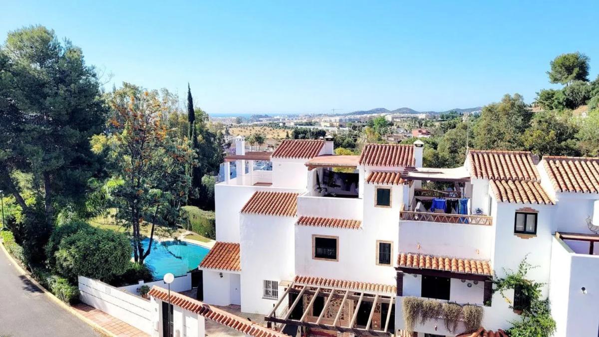 Venta de chalet independiente en Calle Santa Cruz, Mijas
photo 1