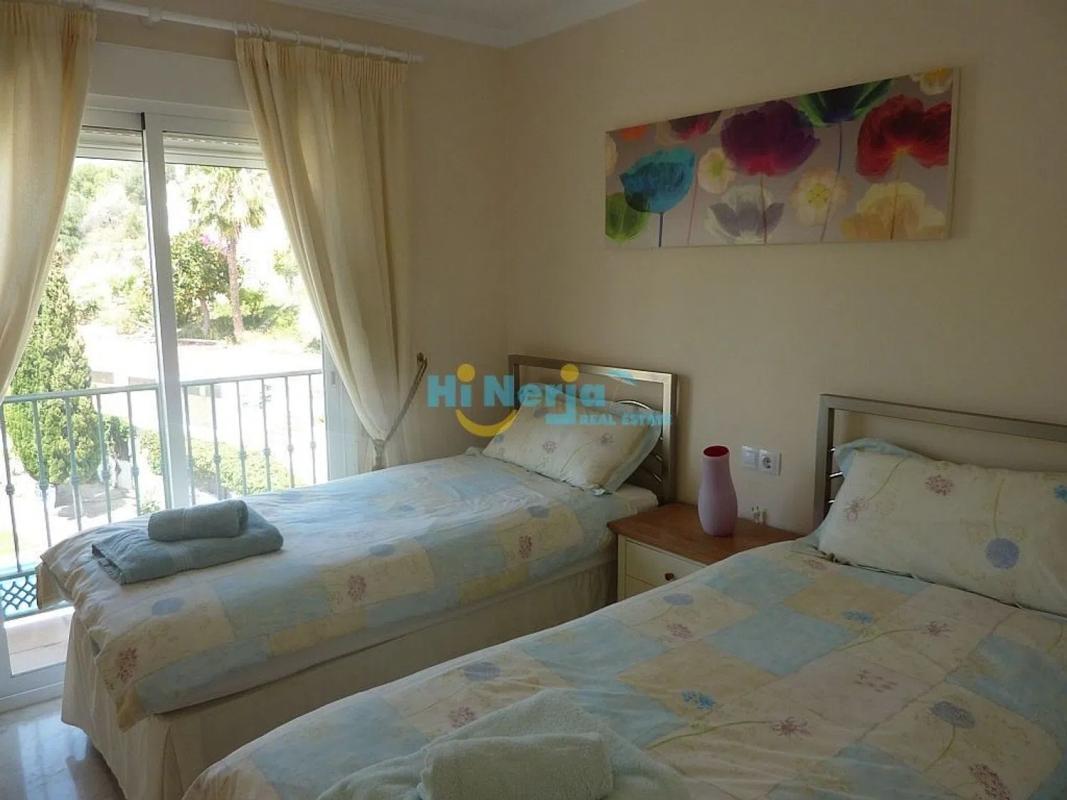 Sale of apartment in Avda Pescia - Ctra de Frigiliana, Nerja
photo 2