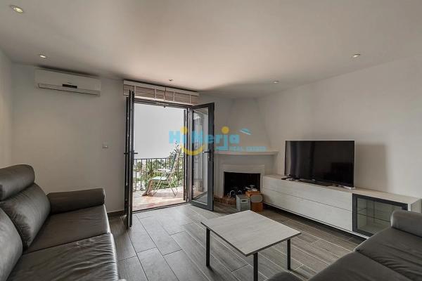Chalet independiente en venta en Avda Pescia - Ctra de Frigiliana, Nerja photo 1