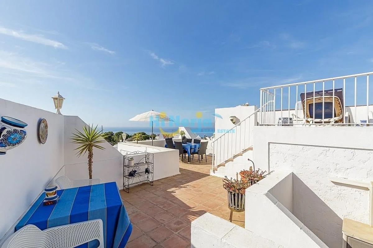 Продажа отдельного шале в Avda Pescia - Ctra de Frigiliana, Нерха photo 4