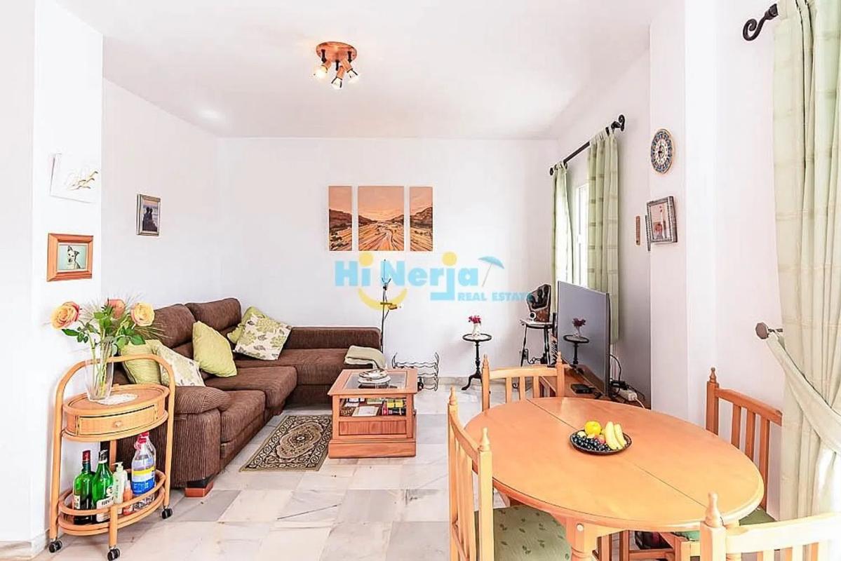Sprzedaż mieszkania w Avda Pescia - Ctra de Frigiliana, Nerja
photo 3