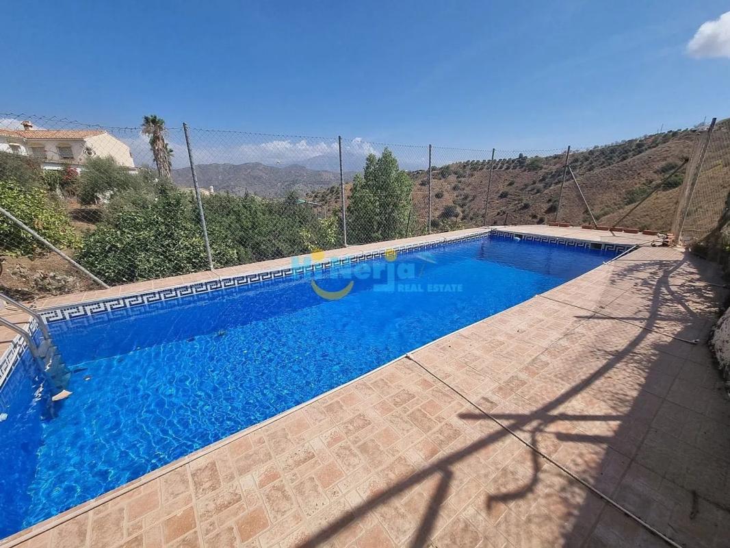 Chalet en Cutar, Cutar
photo 1