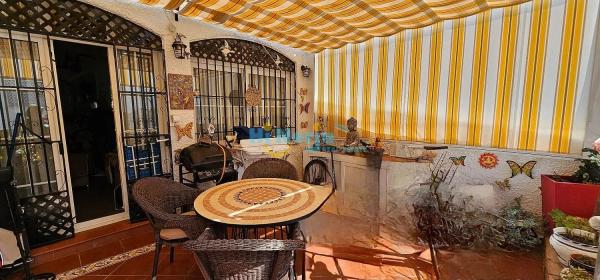 Chalet independiente en venta en Avda Pescia - Ctra de Frigiliana, Nerja photo 1