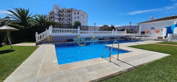 Chalet independiente en venta en Avda Pescia - Ctra de Frigiliana, Nerja thumbnail 2