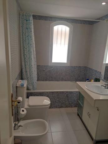 Chalet independiente en venta en  Cortijo la capilla, 5, Rincón de la Victoria photo 3