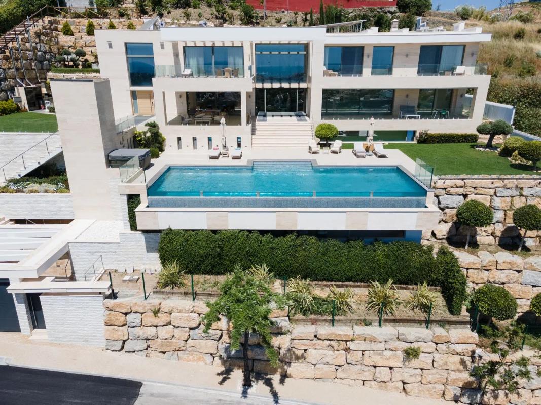 Venta de chalet independiente en Urbanización Nueva Atalaya, Benahavís
photo 1