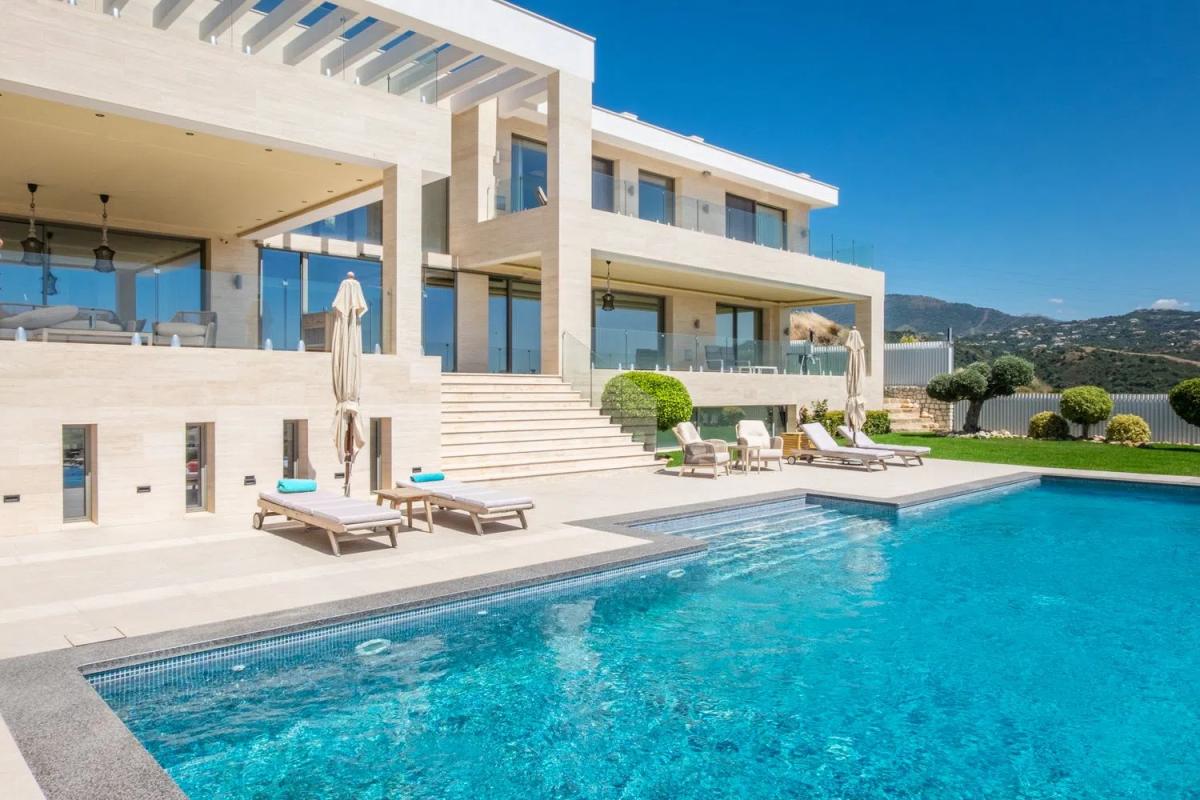 Venta de chalet independiente en Urbanización Nueva Atalaya, Benahavís
photo 3