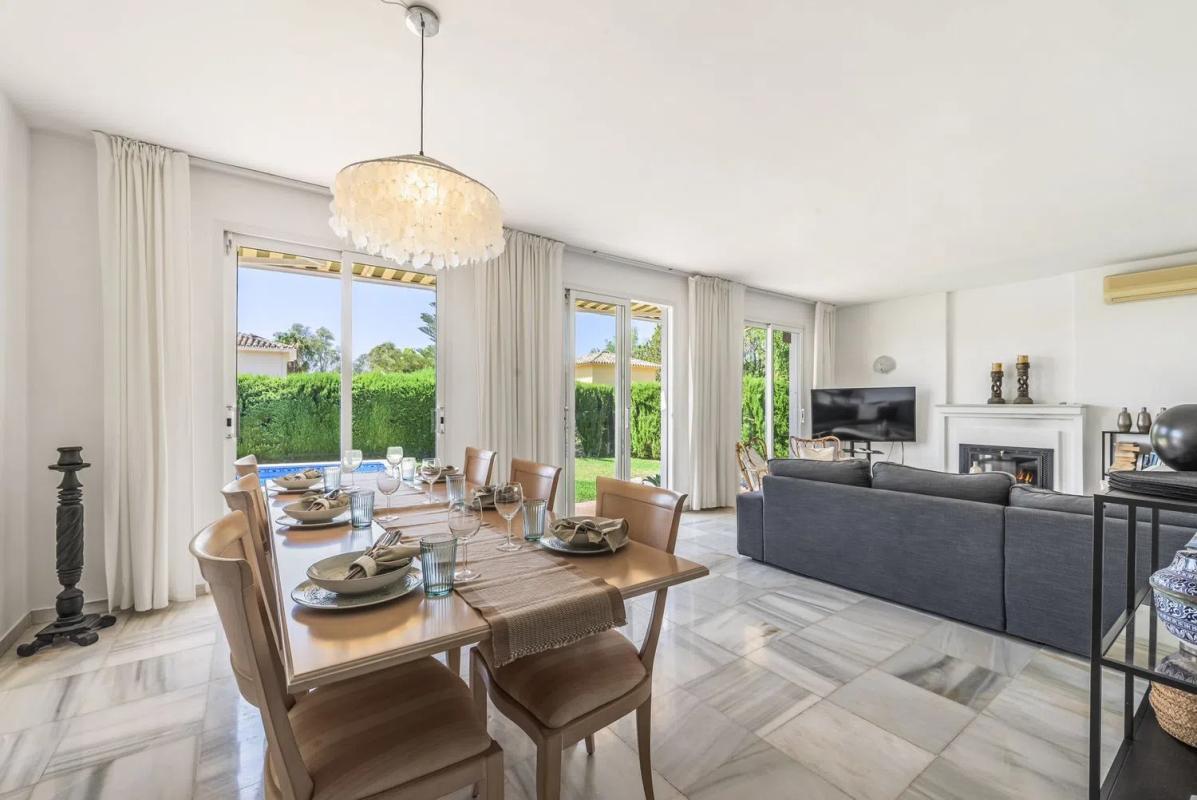 Venta de chalet independiente en Barrio Sitio de Calahonda, Mijas
photo 2