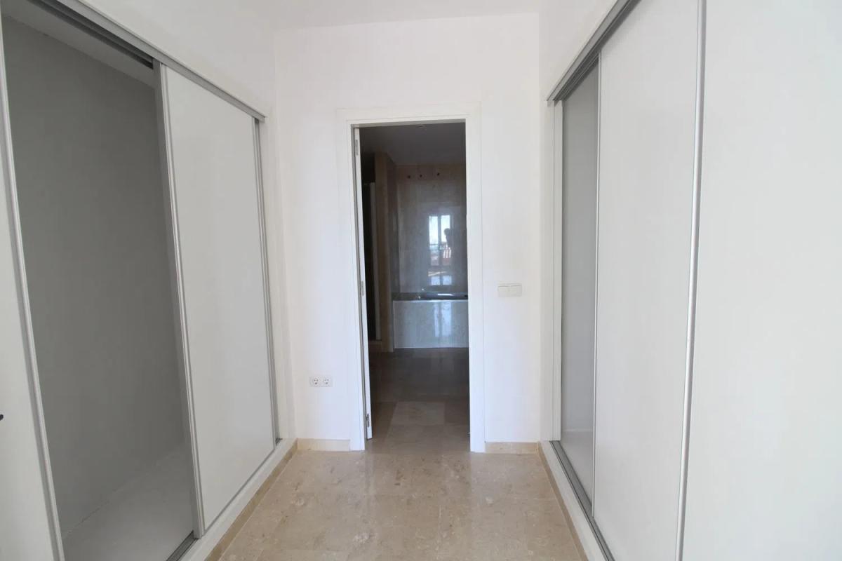 Sale of apartment in Barrio Sitio de Calahonda, Mijas
 photo 5