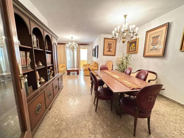 Apartment for sale in  Calle Armengual de la Mota, Málaga photo 1