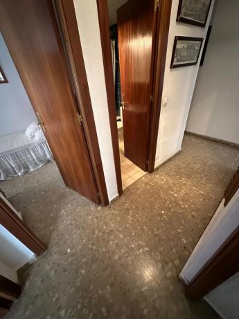 Apartment for sale in  Calle Armengual de la Mota, Málaga photo 2