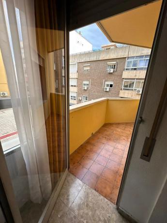 Apartment for sale in  Calle Armengual de la Mota, Málaga photo 3