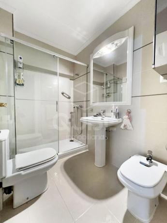 Apartment for sale in  Calle Rodríguez de Berlanga, Málaga photo 4