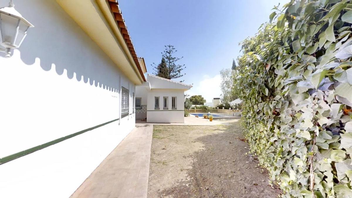 Venta de chalet independiente en Calle Pajarete, 123, Alhaurín de la Torre
photo 3