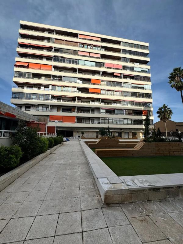 Sale of apartment in Calle Danza Invisible, Torremolinos
photo 2