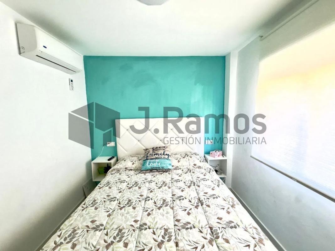 Sale of apartment in Calle Estados Unidos, Rincón de la Victoria
photo 3