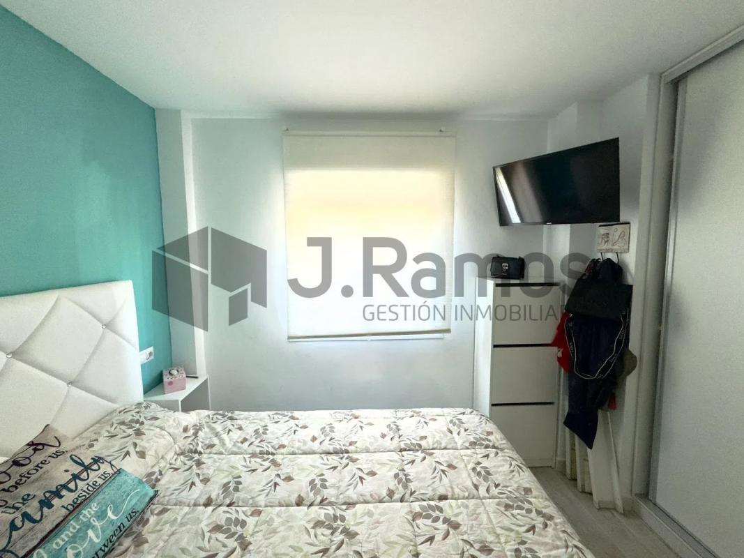 Sale of apartment in Calle Estados Unidos, Rincón de la Victoria
photo 5