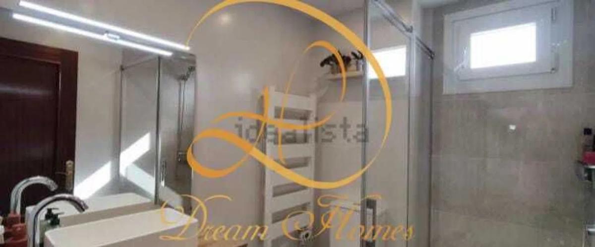 Продажа квартиры на Calle Alcalde Juan Barranquero, Велес-Малага
photo 4