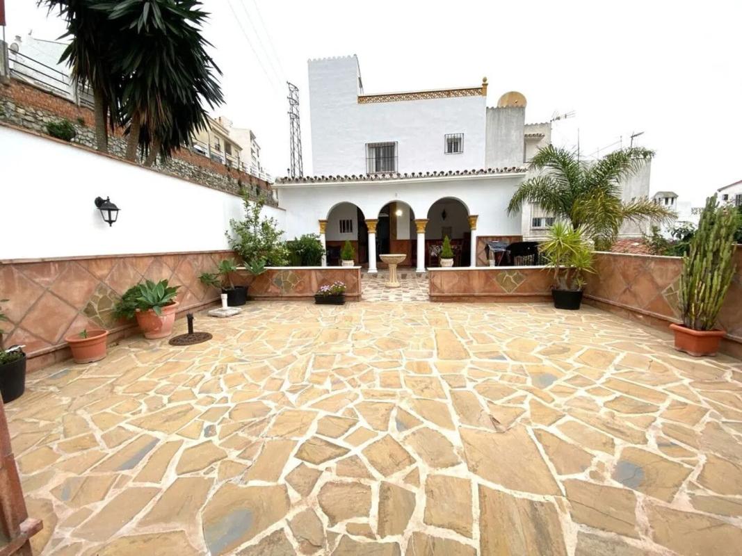 Sale of independent chalet in San Luis de Sabinillas, Manilva
photo 1