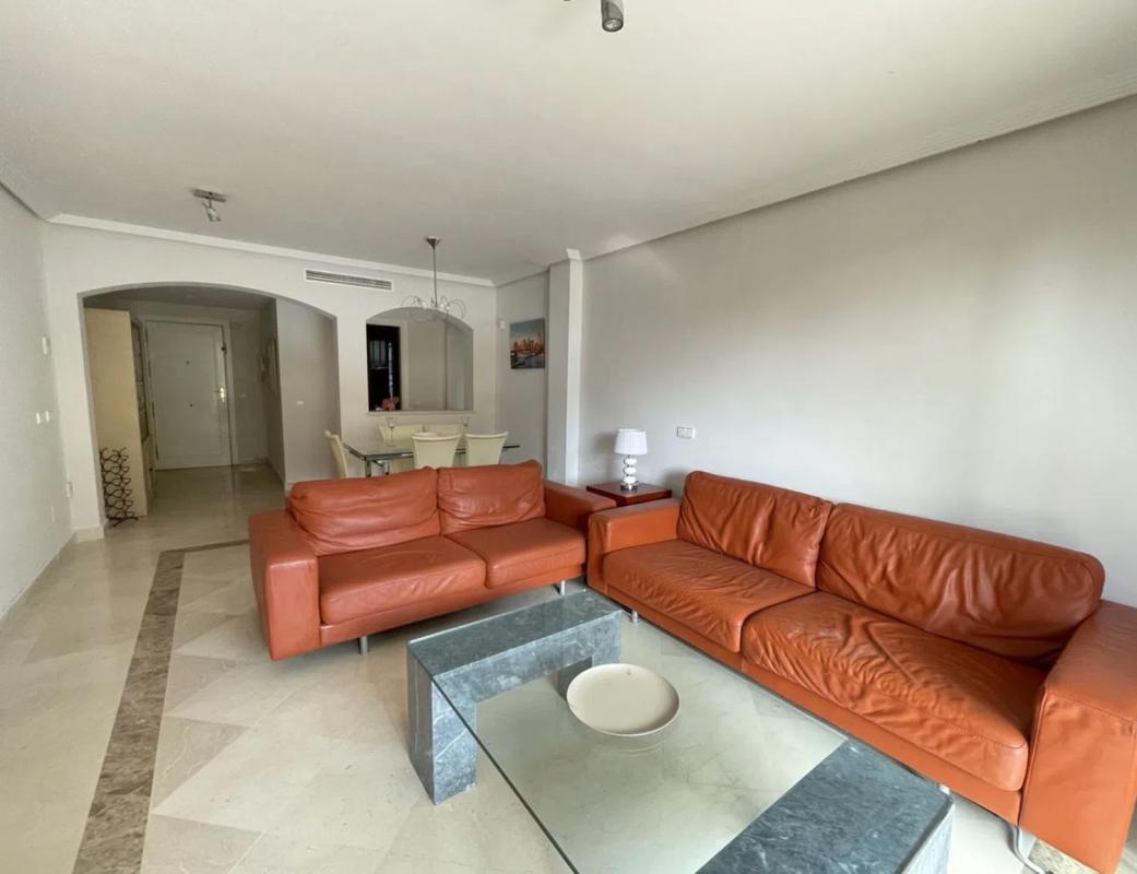 Venta de piso en Los arqueros, Benahavís
 photo 2