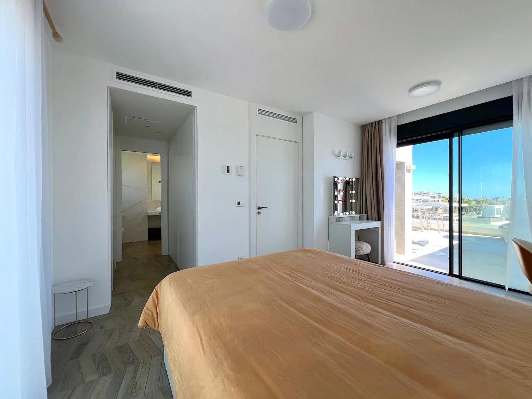 Venta de chalet independiente en Calle Artola Golf s/n, Marbella
 photo 3