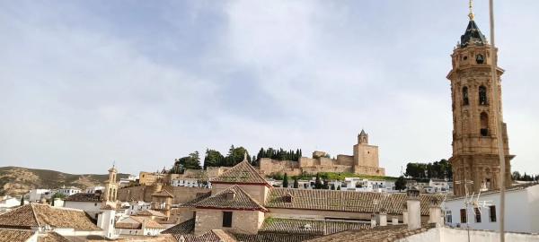 Mieszkanie na sprzedaż w  Calle Rey, Antequera photo 4