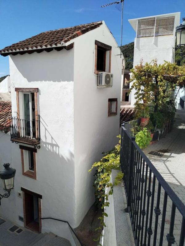 Venta de chalet independiente en Calle Almona, Ojén
photo 1