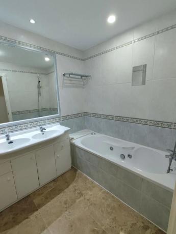 Продажа квартиры в Calle Calypso, Михас thumbnail 2