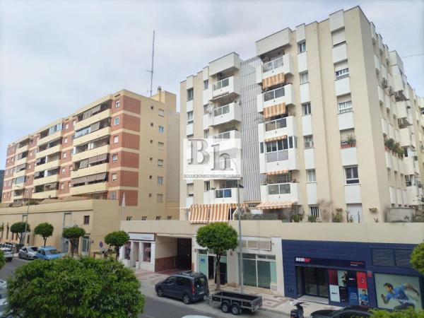 Mieszkanie na sprzedaż w Calle Maestro Solano, Torremolinos photo 1