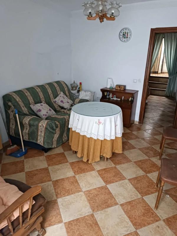 Chalet pareado en travesía Pio Xii, 4, Igualeja
photo 2