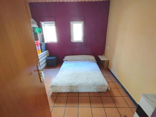 Piso en venta en  Barrio Los Castillejos - La Trinidad, Málaga photo 2