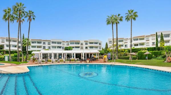 Piso en venta en Avenida del Sol, 13, Mijas photo 1