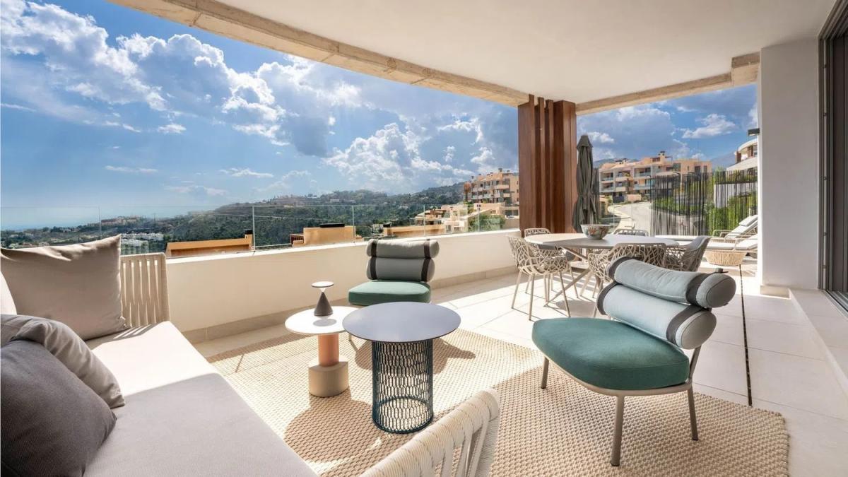Sale of apartment in Quercus, Marbella, Málaga, España, 4, Benahavís
photo 1