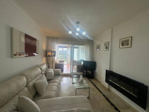 Piso en venta en Avenida Brillante el, Manilva thumbnail 2